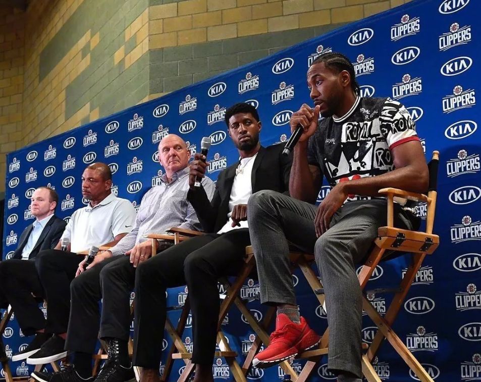 NBA黑哨多纳吉曾揭露黑幕：火箭2比0领先小牛时，联盟让我把姚明吹下场