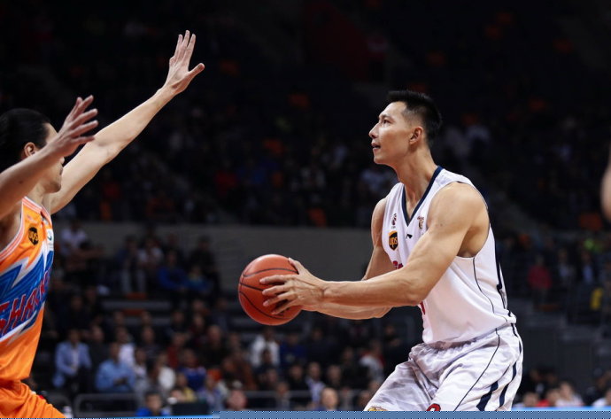 库里31+5巴特勒30分 沃克24分勇士不敌老鹰