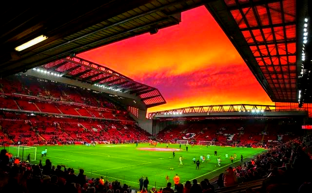 波士顿红袜队宣布启动芬威球场的现代化改造工程