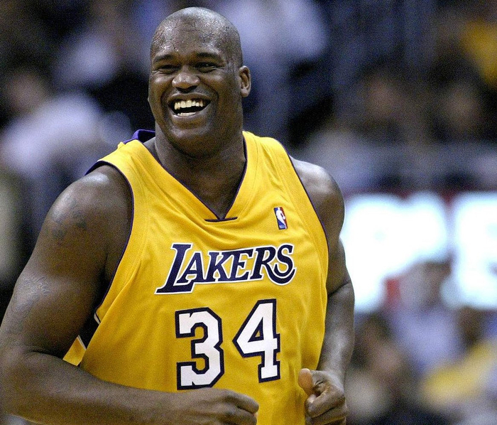 陈韦奇防守表现稳健