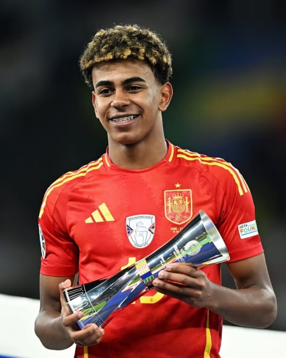 达成新里程碑，梅西职业生涯已直接参与1300粒进球