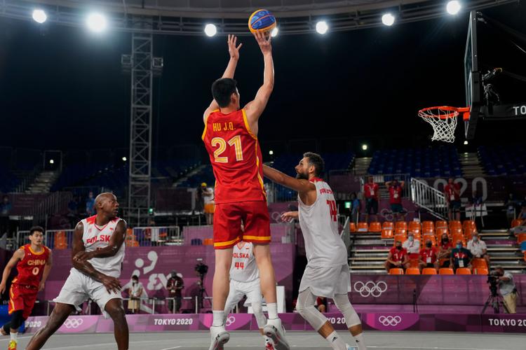 场均轰26+10！中国女篮又一15岁1米90新星蹿升：未来搭档韩旭？
