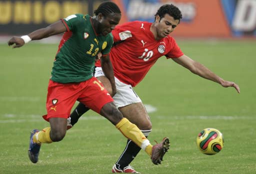 大连球迷给李昂留言寻求“信号”和“定心丸”，李昂点赞了