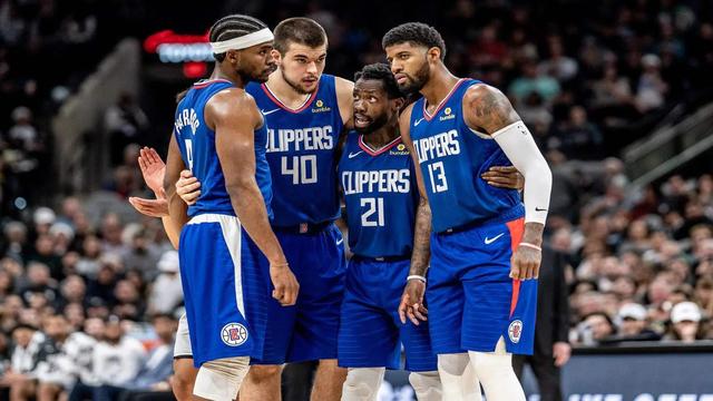 CS玩家集体破防！激流大行动四周年纪念日，V社何时重启CS2大行动？